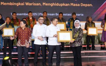 1 3 klm Penghargaan nasional