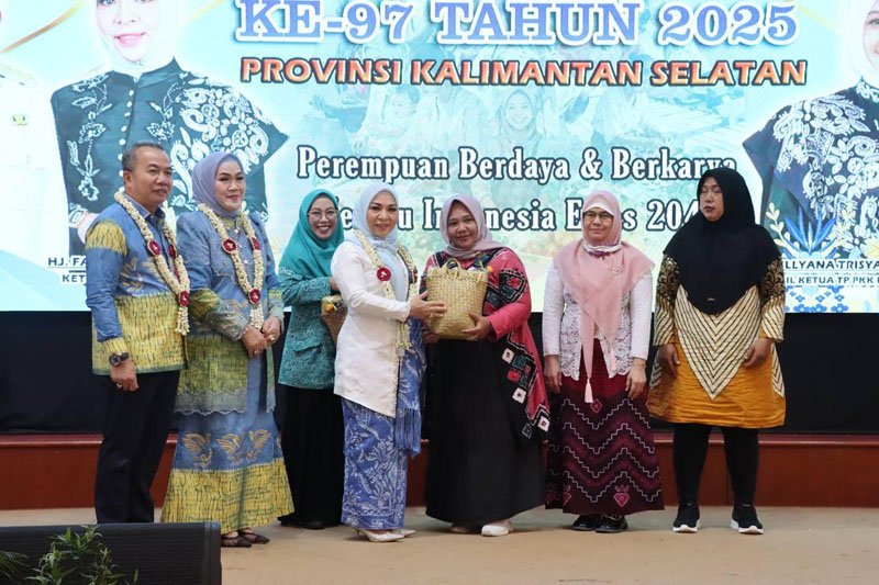 1 35 klm Kontrak Pemprov 16 Peringatan hari ibu