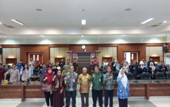 Pemprov Kalsel Susun Pedoman Komunikasi Publik yang Terarah 4 1 35 klm kontrak