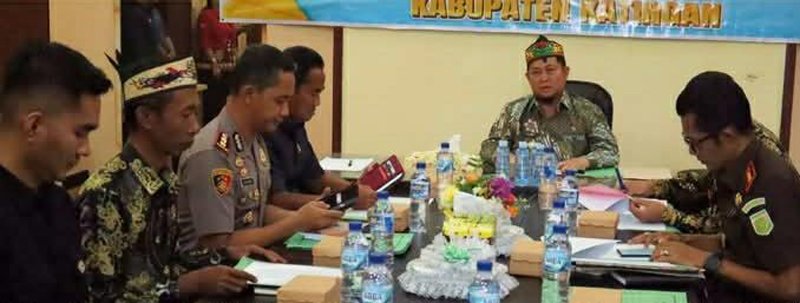 Bupati Saiful Pimpin Rakor Forkopimda 1 10 katingan 5