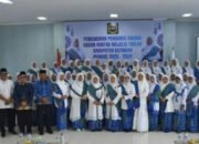 Wabup Firdaus dan Ketua GOW Hadiri Pengukuhan BKMT