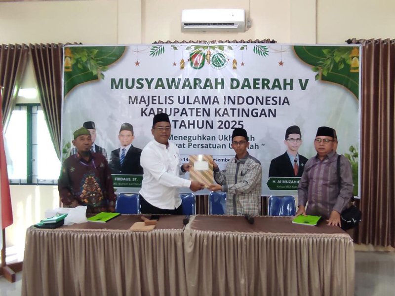 Al Muzahidin Kembali Terpilih Sebagai Ketua MUI Katingan 2025 - 2030 1 Hal 10 katingan 4