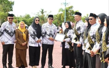 Pemkab Tanbu Peringati HUT PGRI Ke 80 7 Hal 12 Tanbu 35 klm 11