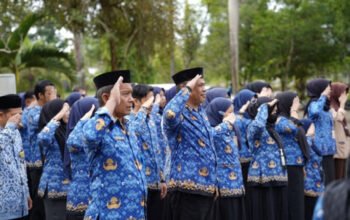 Disdukcapil Gelar Apel Pagi Sekaligus Pemenuhan Penilaian Zona Integritas 5 Hal 12 Tanbu 35 klm 13