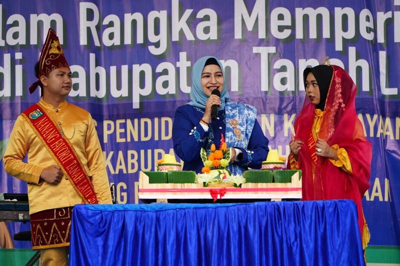 Lomba Kreasi Tumpeng HUT ke-60 Tanah Laut 1 Hal 2 Tala 1 3 klm 2