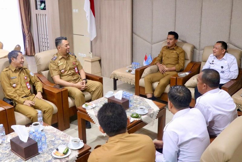 Hal 4 4 KLm Martapura Perkuat sinergi