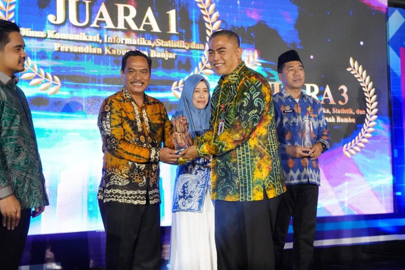 Diskominfostandi Banjar Terbaik I Mitra Humas Pemprov 1 Hal 4 4 Klm Martapura TERBAIK I