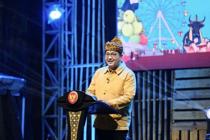 Pemerintah Luncurkan Strategi "Asta Ekraf" sebagai Peta Jalan Ekraf Nasional 1 Hal 6 2 KLM BJB 2