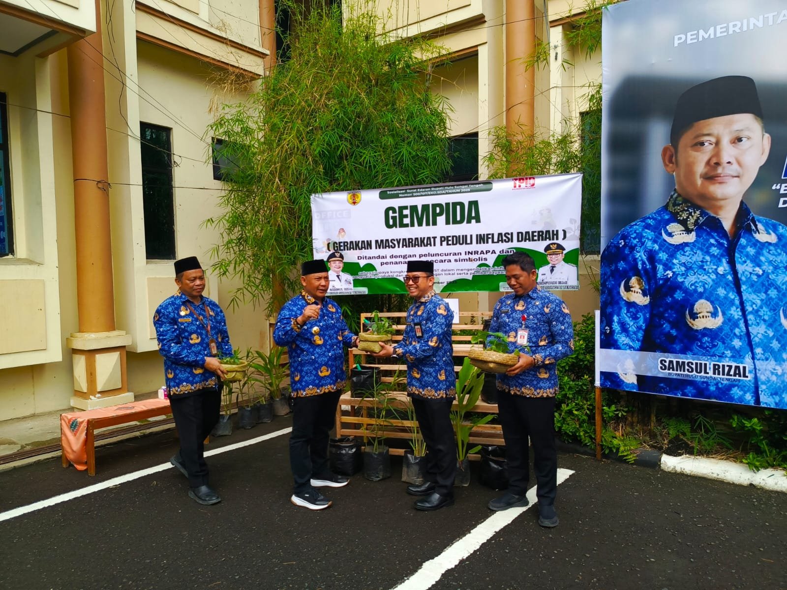 Bupati HST Pimpin Apel Gabungan dan Peringati HUT Ke-54 KORPRI 1 IMG 20251201 WA0027