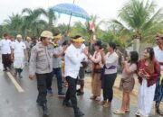 Hadiri Hari Raya Galungan, Wabup Batola Resmikan Candi Bentar Kahyangan