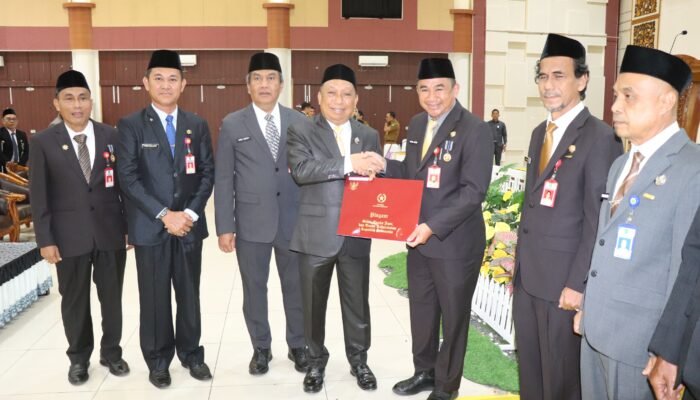 105 ASN Tapin Terima Satyalancana Karya Satya dari Presiden, Wakil Bupati Ingatkan Jadi Teladan Pengabdian
