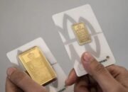 Harga Emas Antam Turun