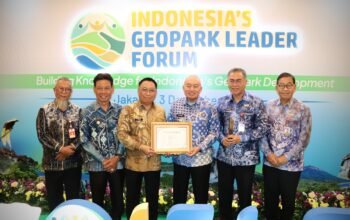 Wakil Bupati Tapin Hadiri Indonesia's Geopark Leader Forum 2025, Dorong Penguatan Potensi Geologi Daerah 12 IMG 20251203 WA0023