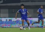 Pemain Persib Nazriel Alfaro Catat Debut di Usia 17 Tahun di Super League