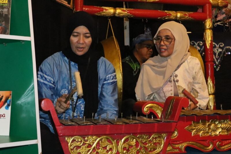 Taman Budaya Kalsel Hadirkan Edukasi Seni di Pekan Budaya Banua 2025 1 IMG 20251204 WA0050 e1764863830520