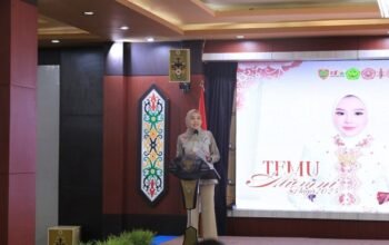 Ketua Tim Penggerak PKK Kalteng Sebut Mahasiswa Perlu Pembentukan Jati Diri 7 IMG 20251205 WA0002