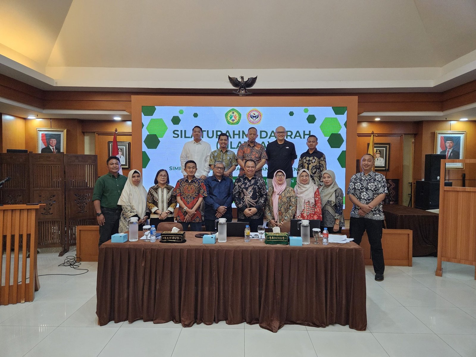 IKA Fahutan ULM Gelar Silatda Isu Deforestasi dan Kerusakan Ekosistem Perlu Perhatian Serius Rimbawan ULM 1 IMG 20251208 WA0056 1 scaled