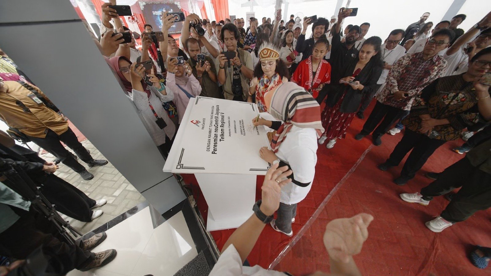 Layanan neuCentrIX Hadir di Jayapura, Mantapkan Papua Sebagai Hub Digital Kawasan Timur Indonesia 1 IMG 20251208 WA0066