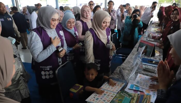 Bunda PAUD Kalsel Ceria Bersama Anak-Anak TK Jhonlin Pertiwi