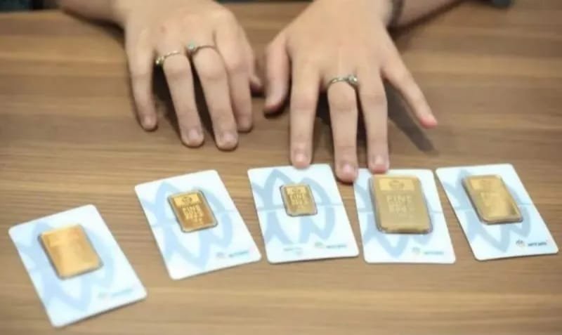 Emas Antam Melonjak ke Rp2,453 Juta/Gram 1 IMG 20251212 WA0009 1