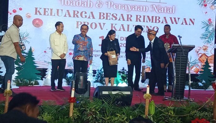 Rimbawan Kalteng Ibadah dan Rayakan Natal Bersama