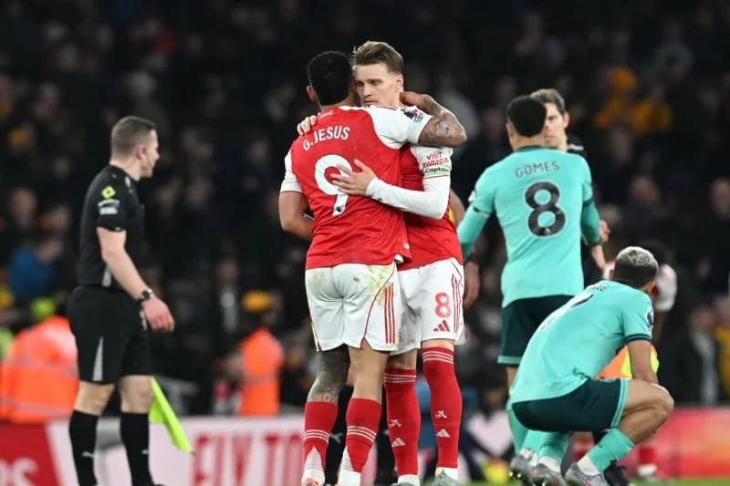 Arsenal Menang Dramatis 2-1 atas Wolves, Semakin Kokoh di Puncak Klasemen 1 IMG 20251214 WA0028