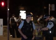 Pelaku Penembakan Tewaskan 16 Orang Diduga Ayah dan Anak