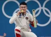 Lifter Rizky Juniansyah Terlalu Mudah Raih Emas Kelas 70 Kg di SEA Games 2025
