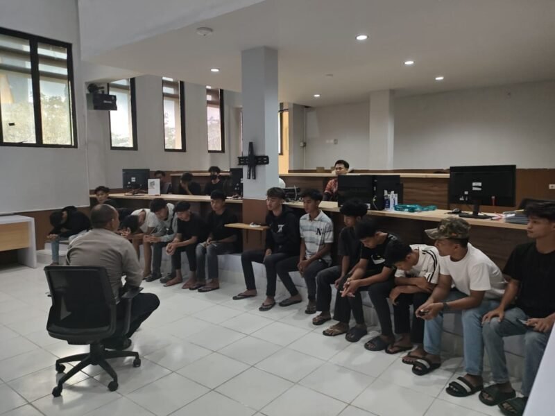 Viral Balapan Liar, Satlantas Polresta Banjarmasin Amankan 13 Pemuda dan Sita Motor 1 IMG 20251216 WA0022 e1765865978566