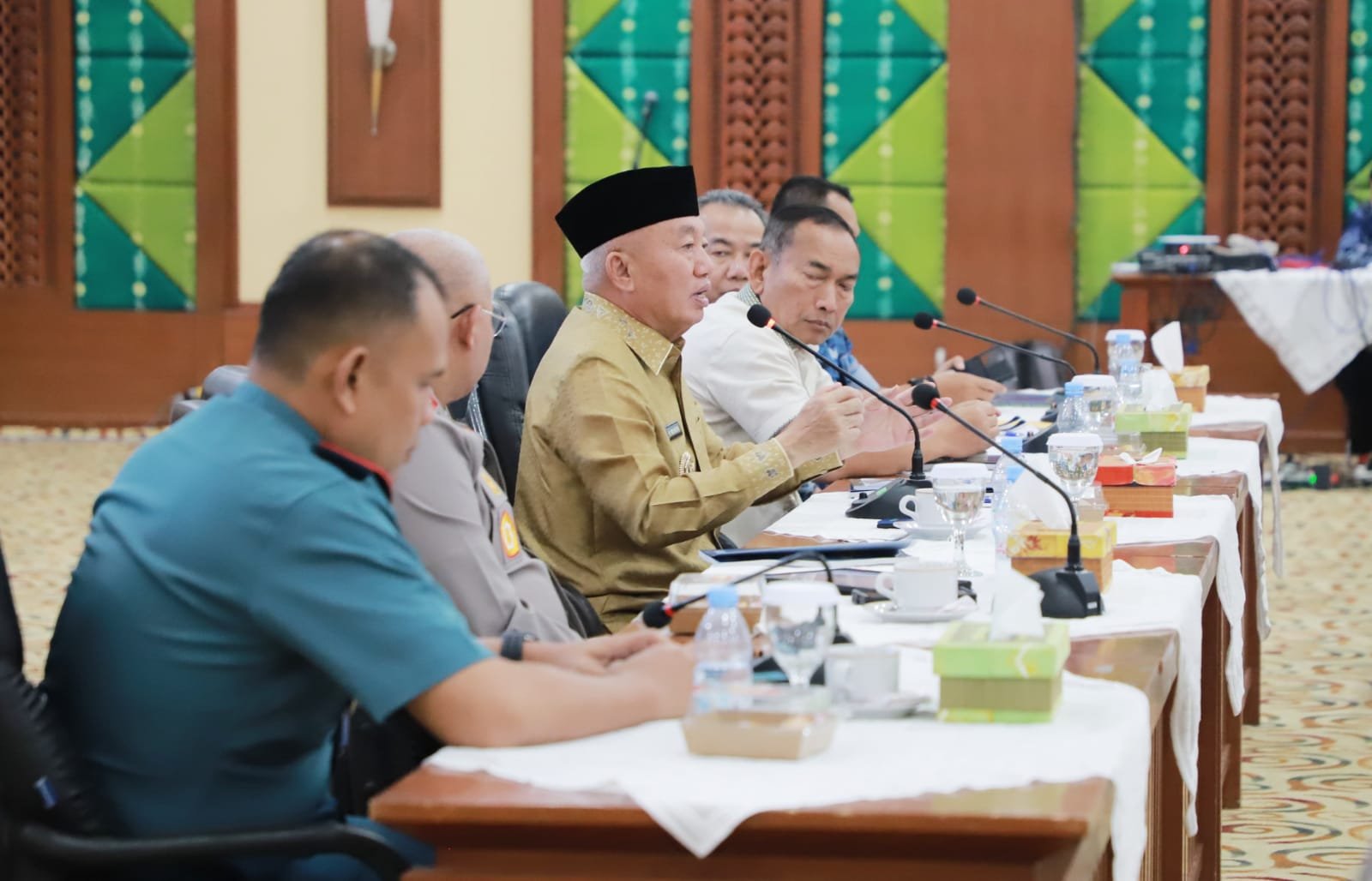 Gubernur Kalsel H Muhidin Tekankan Kelancaran Arus Lalulintas Jamaah di Acara Kegiatan Rutin Malam Senin 1 IMG 20251218 WA0062