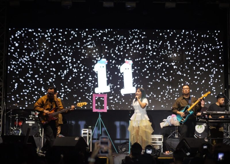 Dibalik Aksi Memukau Idgitaf di Launching Calendar of Event Banjarbaru 2026, Ini Makna Nama Panggungnya 1 IMG 20251220 WA0031 e1766230516794