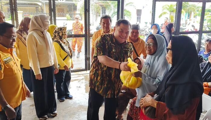 HUT ke-61 Partai Golkar, DPD Golkar Banjarmasin Bagikan 1.000 Paket Sembako Gratis 5 IMG 20251220 WA0041