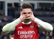 Arsenal Atasi Everton, Puncaki Liga Inggris