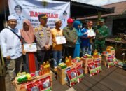 Bupati HST Kunjungi Warga Musibah Angin Puting Beliung