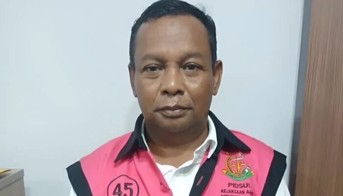 Mantan Kepala Kejaksaan Negeri Enrekang Ditahan Usai Ditetapkan Kejagung sebagai Tersangka Korupsi