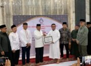 Yayasan Mahatir Mohammad Zain Salurkan Donasi untuk Pembangunan Rumah Tahfidz Al-Qur’an Masjid Hasanuddin Madjedi