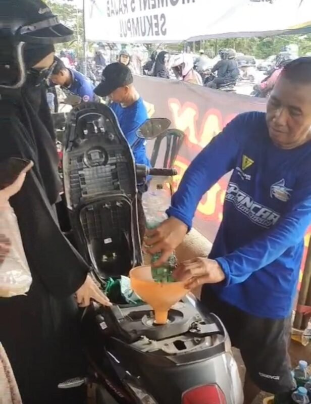 Pancar Rescue Bagikan 4.000 Liter BBM Gratis Peringati Momen 5 Rajab Sekumpul 1 IMG 20251228 WA0044 e1766921986804