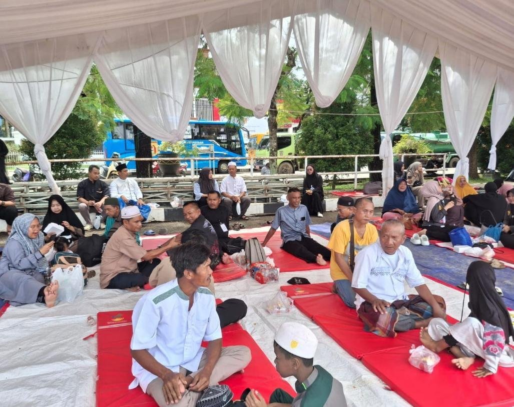 Pemko Banjarbaru Sediakan Layanan Pijat Gratis bagi Jemaah Haul Guru Sekumpul 5 Rajab di Lapangan dr Murdjani 1 IMG 20251228 WA0075
