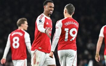 Arsenal Hajar Aston Villa 4-1, Semakin Kokoh di Puncak Klasemen 5 IMG 20251231 WA0013