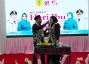 Potong Tumpeng, Pemkab HST Peringati Hari Ibu Ke-97