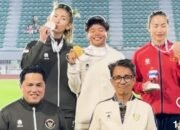 Pelari Kalsel, Dina Aulia Raih Emas di 100 Meter Gawang Putri di SEA Games 2025, Diapreasi Menpora