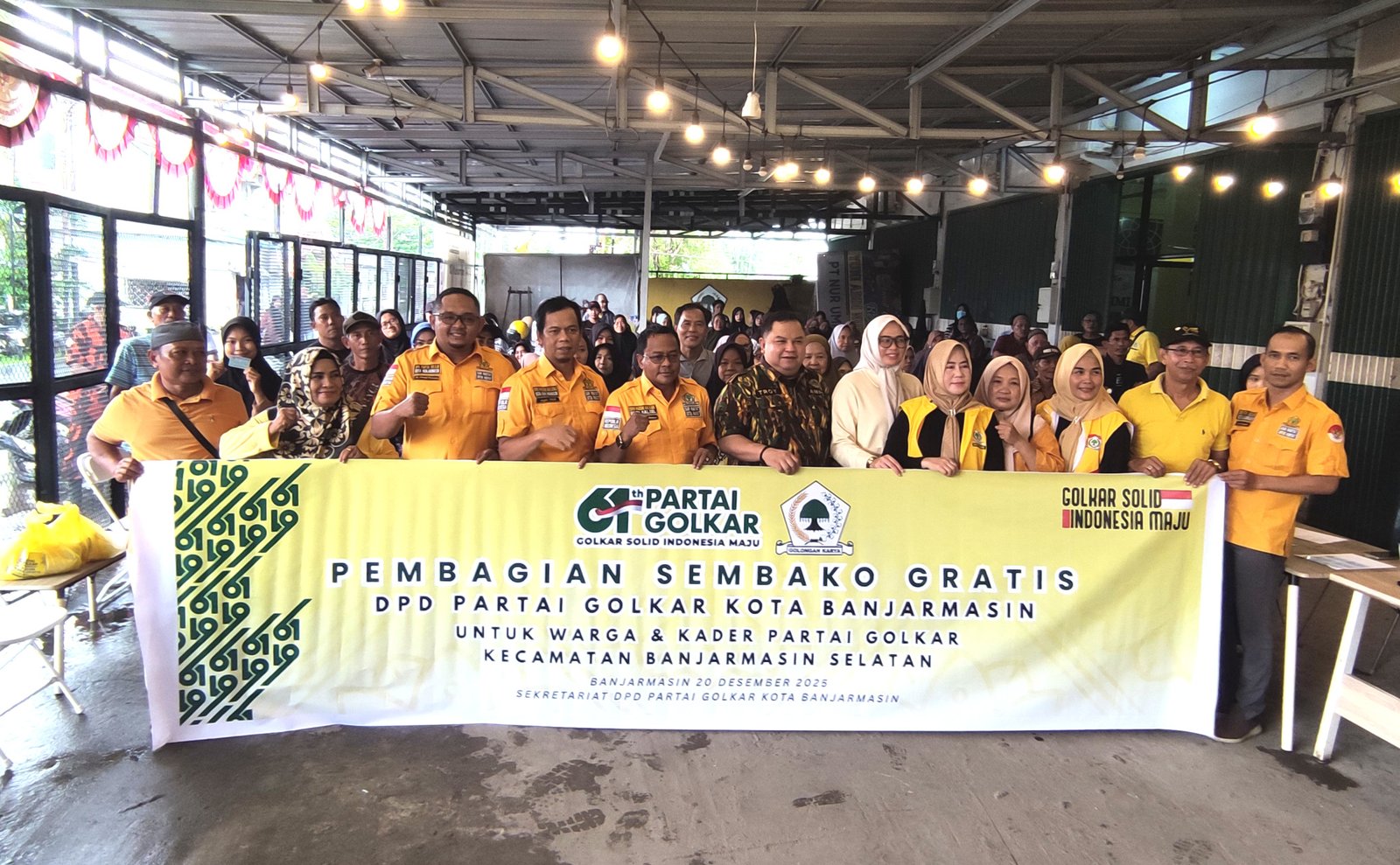HUT ke-61 Partai Golkar, DPD Golkar Banjarmasin Bagikan 1.000 Paket Sembako Gratis 1 IMG 20251220 155617