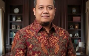 1 1 klm andi pengamat