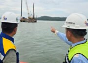 Jembatan Pulau Laut-Kalimantan, Berkontrak