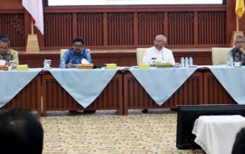 1 35 klm Kontrak Pemprov 11 Gubernur instruksikan salurkan bantuan banjir ke kabupaten Tala dan Banjar