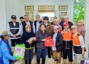 Wagub Kalsel Tinjau dan Salurkan Bantuan