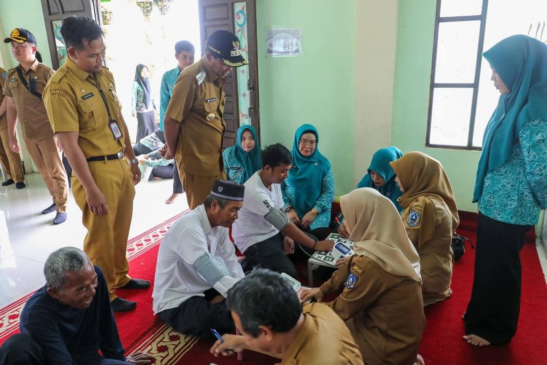 Hal 12 HSS 1 3 klm 7