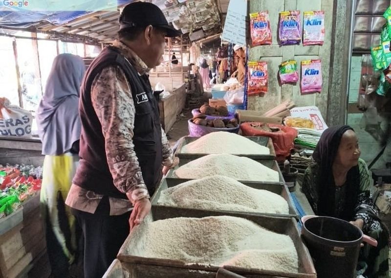 Harga-Stok Bapokting di Astambul-Simpang Empat, Stabil 1 Hal 4 4 Klm Martapura Pemantauan Bapokting