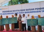 Mendikdasmen Resmikan Revitalisasi Sekolah di Banjarbaru dan Banjarmasin