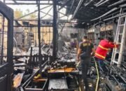 Satu Rumah Hangus Terbakar di Kapuas